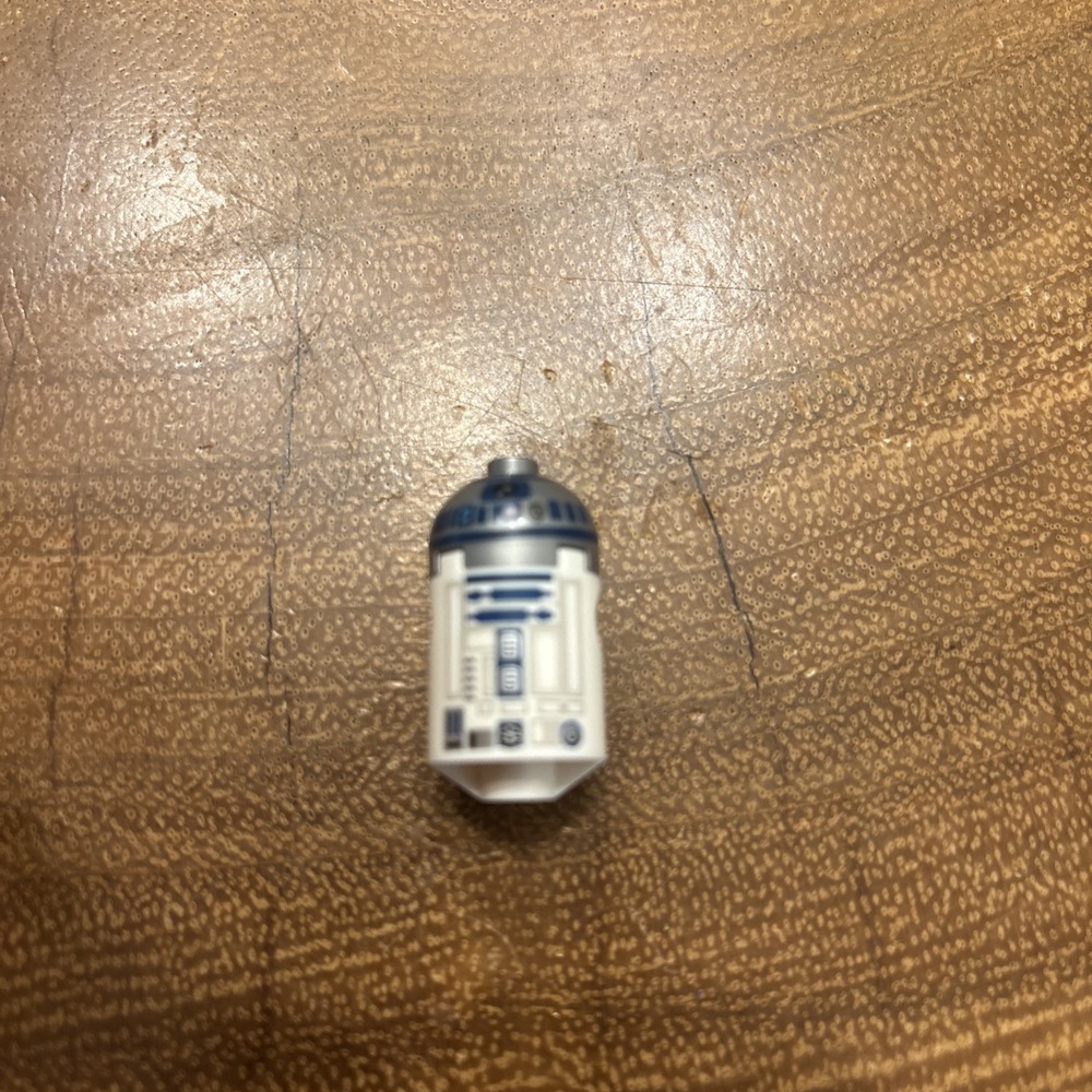 LEGO Star Wars R2-D2 Minifigure Body and Flat Silver Dome Head Incomplete